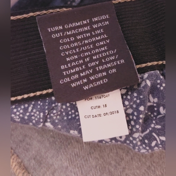 Torrid Premium Dark Wash Skinny Jeans Size 14R Stretch Jeggings Denim Casual - Picture 8 of 10